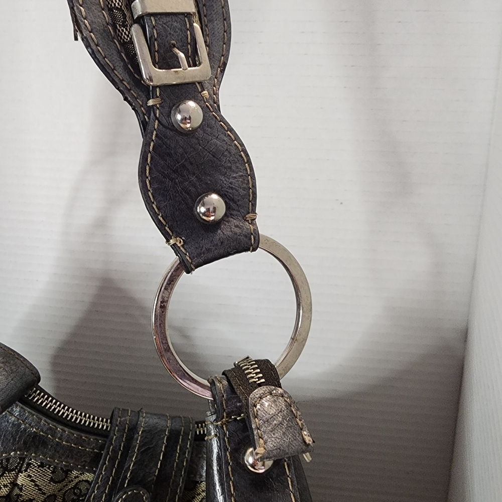 Women's Guess Shoulder Bag - Picture 7 of 16